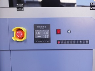 The Tri-Heaters Are Integrated With One Heat Controller